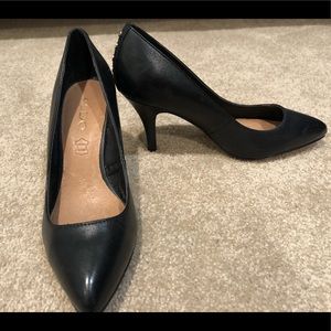 Aldo Black Leather Pump